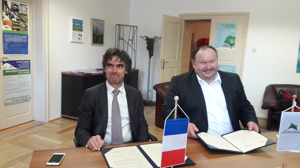 LA QUALITÉ DE L'AIR, UNE PRIORITÉ À LA CONFÉRENCE ALPINE QUI S'EST TENUE À INNSBRUCK LE 4 AVRIL 2019