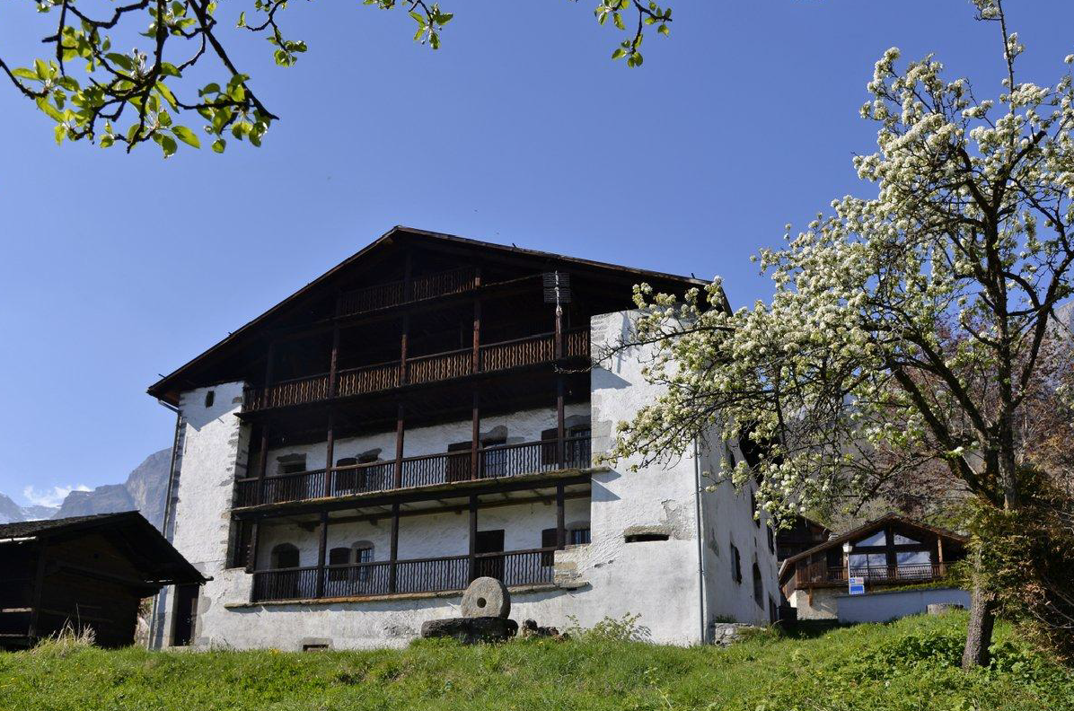 EXPLOITATION D'UNE ACTIVITE DE BUVETTE ET PETITE RESTAURATION A LA MAISON DU LIEUTENANT DE SERVOZ (ETE 2019)