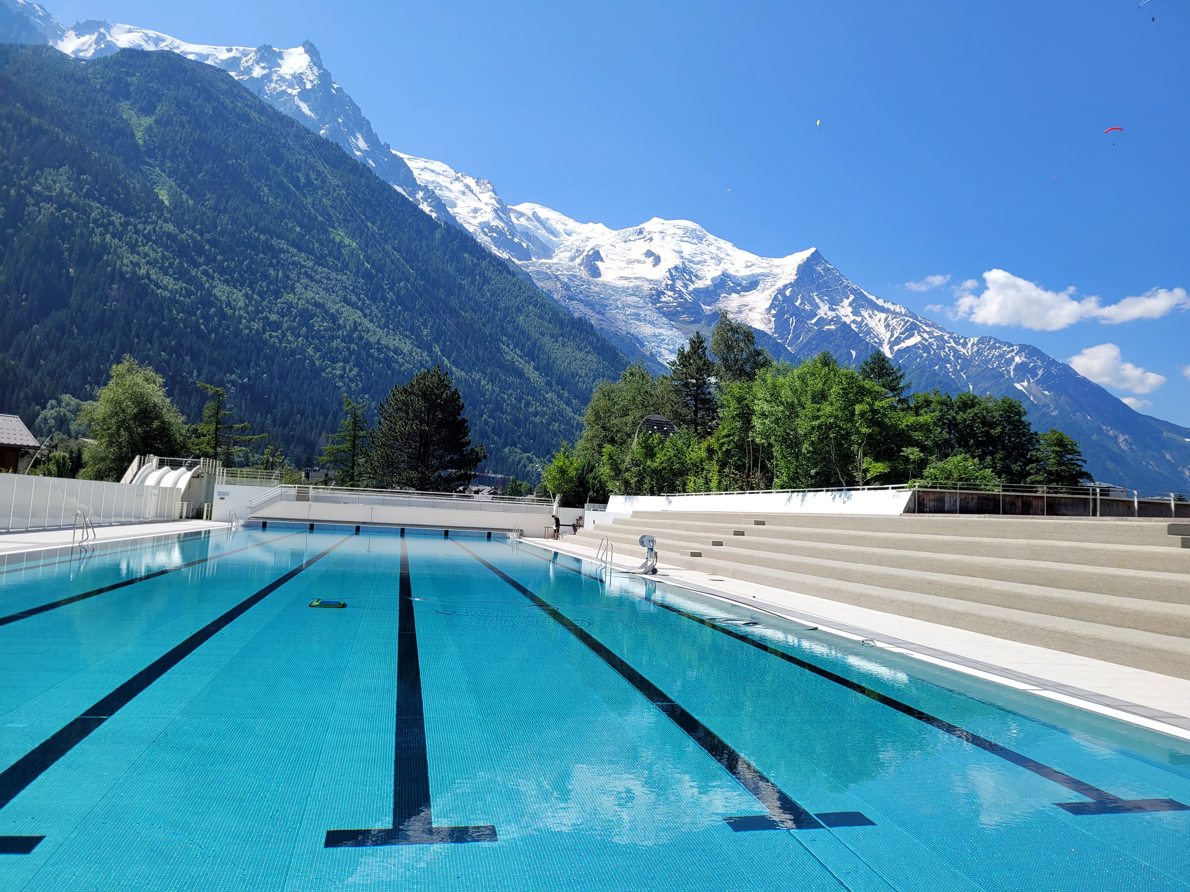 Ouverture du bassin extérieur de la piscine de Chamonix-Mont-Blanc le samedi 15 juin 2024