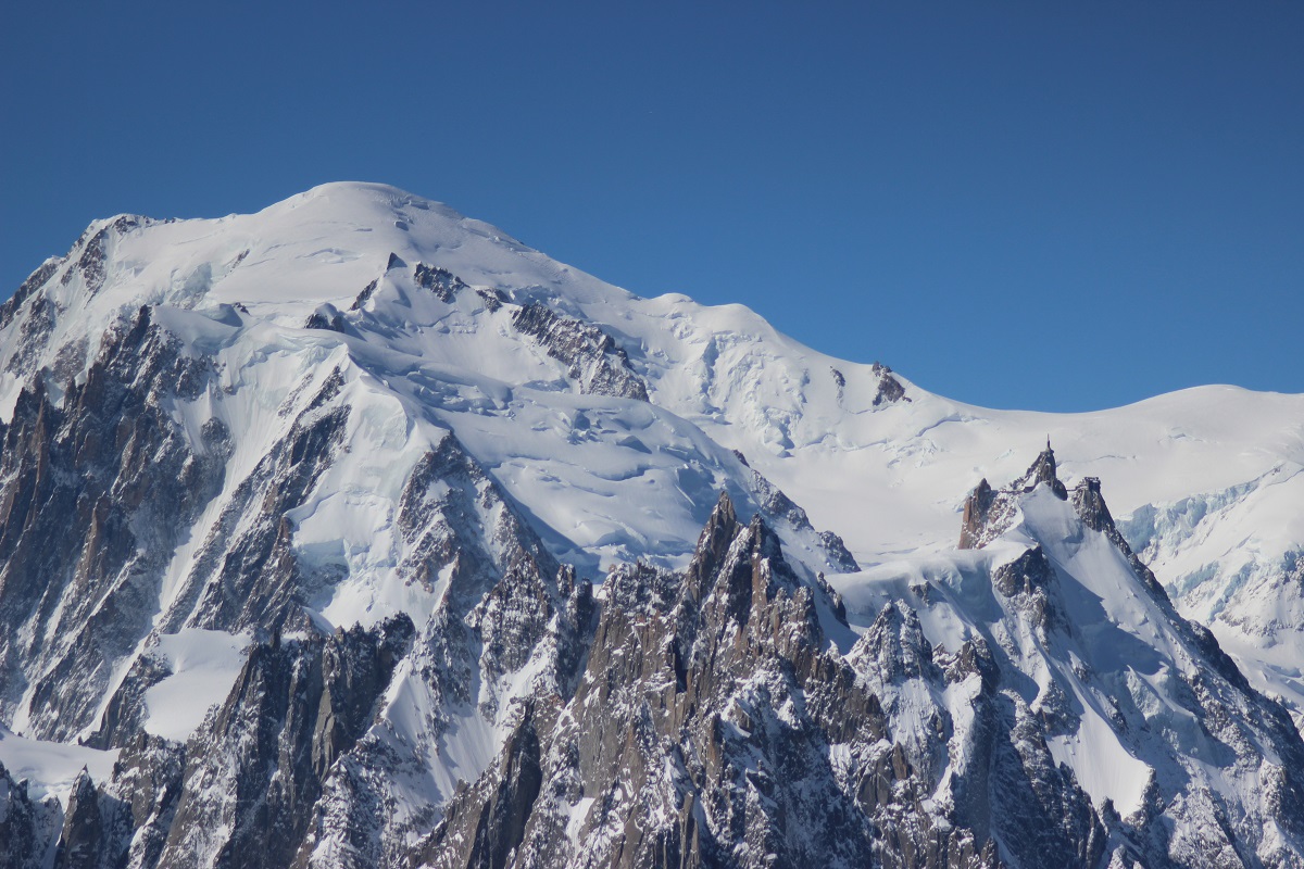 S'ADAPTER AU CHANGEMENT CLIMATIQUE EN MONTAGNE: LA COLLECTIVITE CHAMONIARDE MET EN OEUVRE UN
